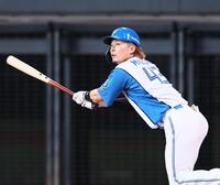 １回、初球先頭打者本塁打を放つ水野（撮影・中島達哉）