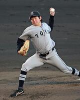 阪神打線を相手に力投する竹丸（撮影・立川洋一郎）