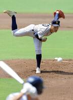 力投する明石商の仲吉