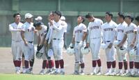 甲子園出場ならず、ガックリの耐久ナイン（撮影・坂部計介）