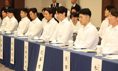 協議に臨む大山ら（撮影・金田祐二）