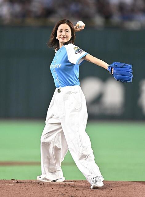 東京ドーム降臨の美人女優にネット騒然