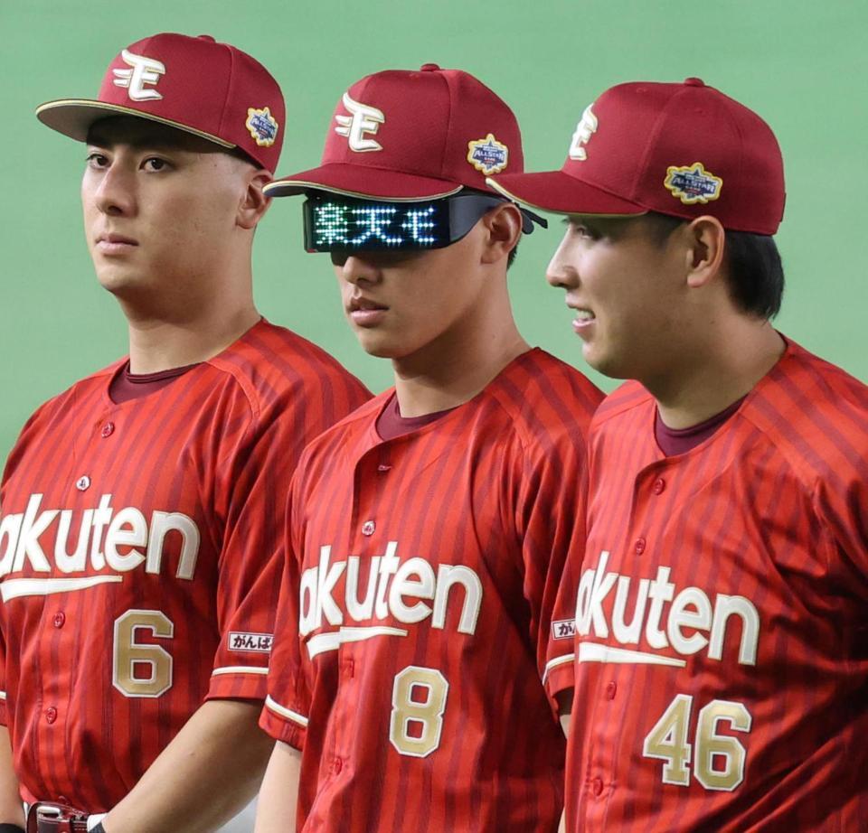 楽天モバイルをＰＲする辰己（撮影・山口登）
