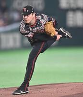 力投するハワード（撮影・開出牧）