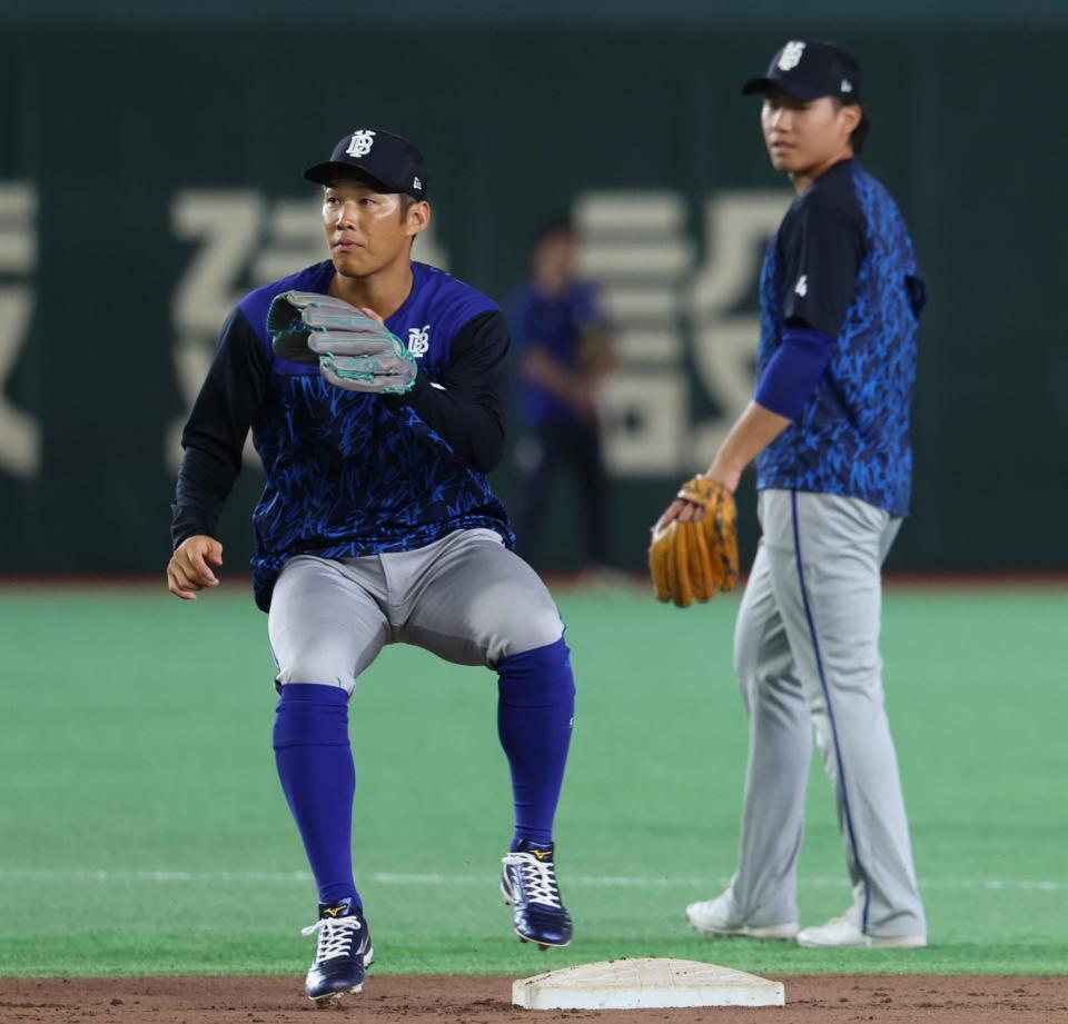 １軍に合流した京田（左）