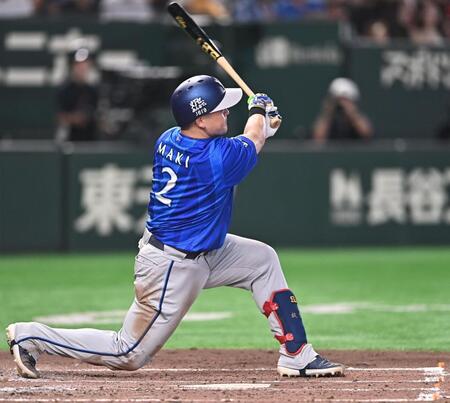 ３回、左越えソロを放つ牧（撮影・開出牧）