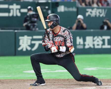 ８回、代打・坂本が空振り三振に倒れる