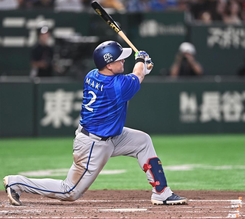 ３回、左越えソロを放つ牧（撮影・開出牧）