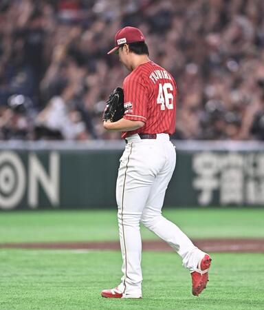９回、来田涼斗にサヨナラの右越え３ランを打たれた藤平（撮影・開出牧）