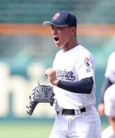 声を出す聖隷クリストファー・高部陸＝甲子園（撮影・中田匡峻）