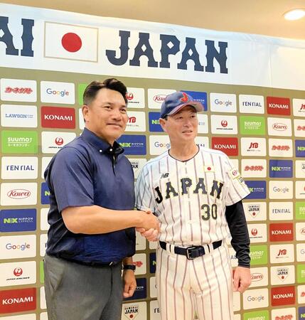 侍ジャパンＵ-１２桑田真澄監督を激励に訪れた侍ジャパントップチームの井口資仁監督