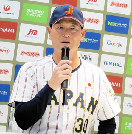 記者会見する侍ジャパンＵ-１２・桑田真澄監督