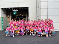 札幌日大の応援に駆けつけた箕面自由学園チアリーディング部のＧＯＬＤＥＮ　ＢＥＡＲＳ