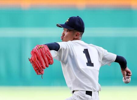 ５回途中から２番手で登板した神村学園・龍頭