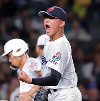 ５回を無失点で切り抜け、ガッツポーズする聖隷クリストファー・高部陸（撮影・西田忠信）