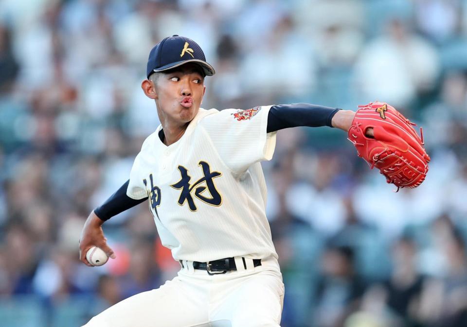 ５回途中から登板した神村学園・龍頭