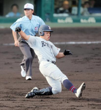 ３回、先制二塁打を放ち滑り込む江原