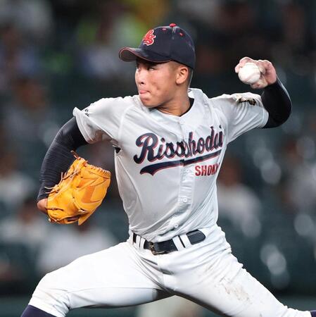 ２回、力投する先発投手の立正大淞南・川口元（撮影・中田匡峻）