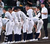 佐野日大に敗れ、涙する聖隷クリストファー・高部陸（１）＝撮影・高部洋祐