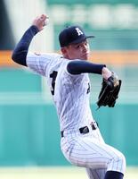 ５回に２番手で登板した有明・斉藤