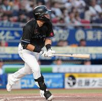 １回、安田が中越えに同点２ランを放つ