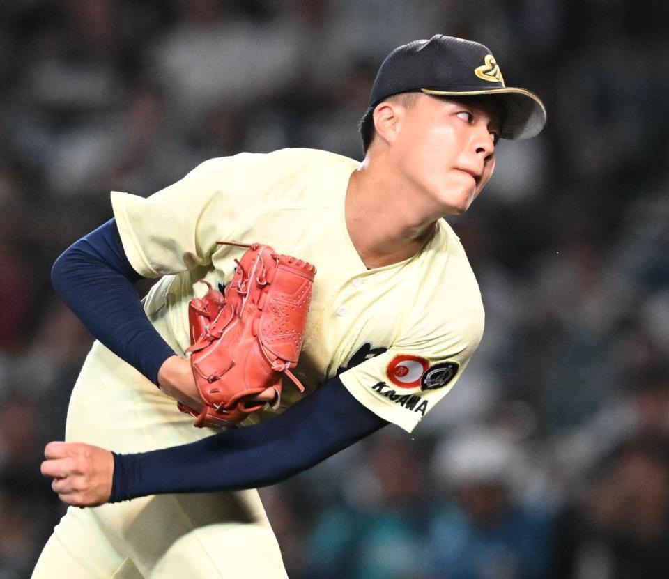 力投する英明・冨岡琥希（撮影・高部洋祐）