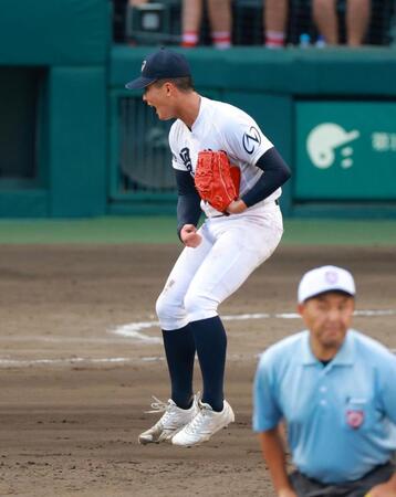 延長１０回、満塁のピンチを凌いだ鳴門渦潮・西村（撮影・石湯恒介）