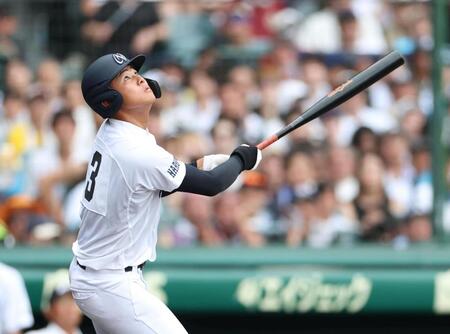２回、二邪飛で先制犠飛となった鳴門渦潮・荒井健太郎（撮影・中田匡峻）