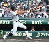 ３回、逆転の左前２点適時打を放つ湊慎之介（撮影・開出牧）