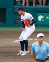 延長１０回、満塁のピンチを凌いだ鳴門渦潮・西村（撮影・石湯恒介）