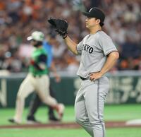 ４回、鈴木叶に２ランを浴びる小笠原（撮影・金田祐二）