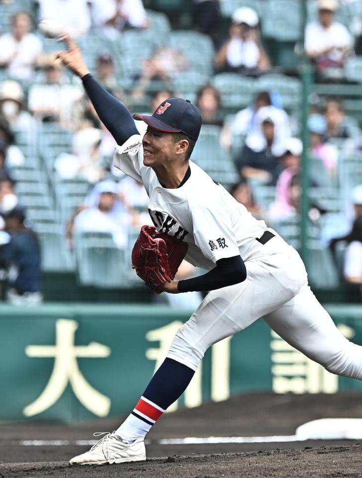 力投する鳥取城北・下浦一心（撮影・開出牧）
