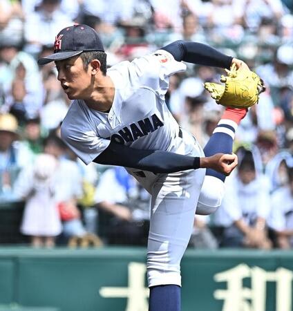 力投する横浜・織田翔希（撮影・開出牧）
