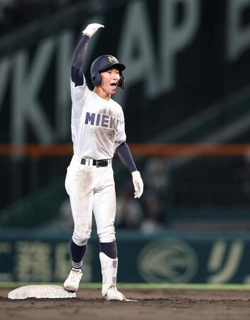 ６回、二塁打を放った三重・水野央清（撮影・中田匡峻）