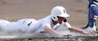 １回、大森の先制打で生還する早川