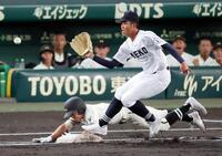 １回、久保田が二塁内野安打で出塁する。投手上田