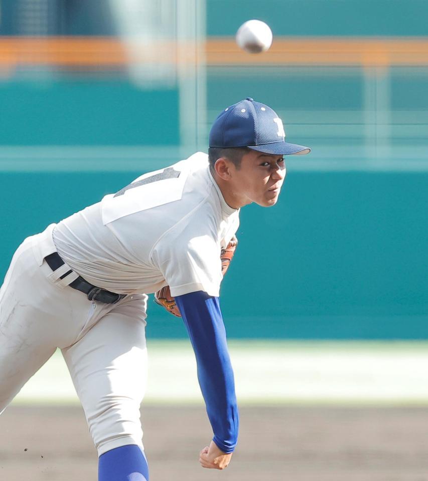 力投する先発の履正社・木村颯（撮影・西田忠信）