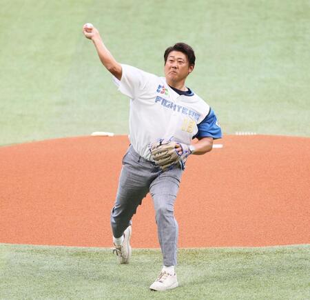 始球式を務める松坂大輔氏（撮影・中島達哉）