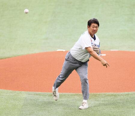 始球式を務める松坂大輔氏（撮影・中島達哉）