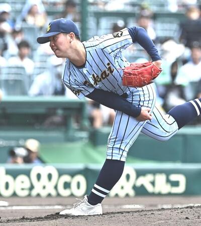 力投する東海大甲府・籾山慶人（撮影・開出牧）