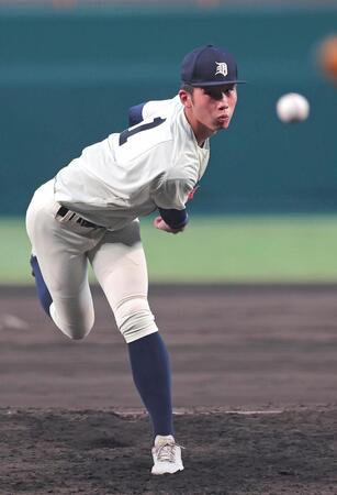 ５回から登板した太田商・平田