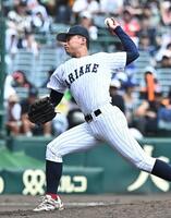 ５回から登板し力投する有明・斉籐遼汰郎（撮影・開出牧）