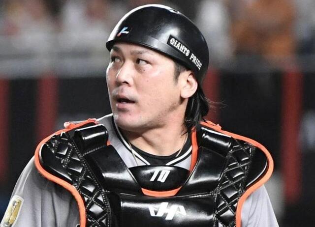 巨人が8選手入れ替え 甲斐ら4人登録