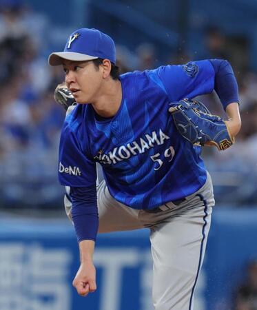 ヤクルト打線相手に力投する平良（撮影・佐々木彰尚）