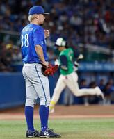 ６回、長岡（奥）に満塁本塁打を浴びた松本凌