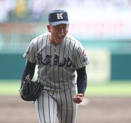 ５回、ピンチを切り抜け、ほえる敦賀気比・辻琉成（撮影・中田匡峻）