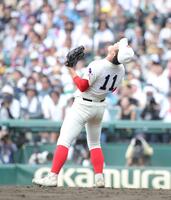 延長戦を制した智弁和歌山・久葉亮太はマウンドで吠える（撮影・坂部計介）