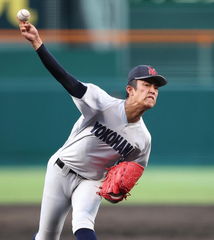 ７回、力投する横浜・織田翔希（撮影・中田匡峻）