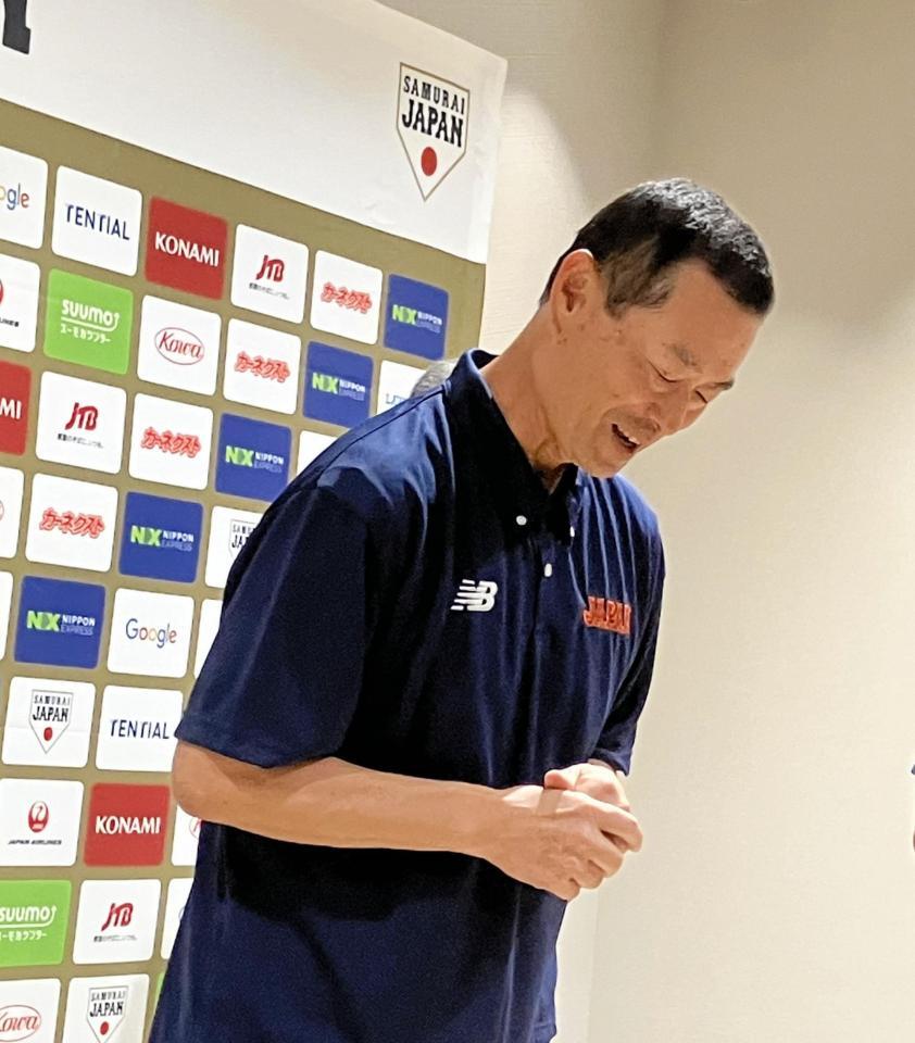 Ｕ-１２アジア選手権で優勝し、解団式で選手に感謝を伝える桑田真澄監督