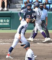１回、花巻東・古城大翔（５）を三振に仕留めた横浜・織田翔希（撮影・高部洋祐）